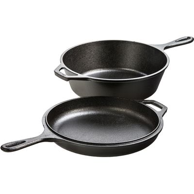 Lodge Cast roasting pan with handle and black lid, 3 liters