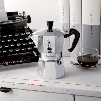 Bialetti Caffettiera Moka Express per 3 tazze Bild 11