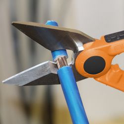 Steinel Multi 1000 cable shears for perfect ergonomics Soft grip with soft component